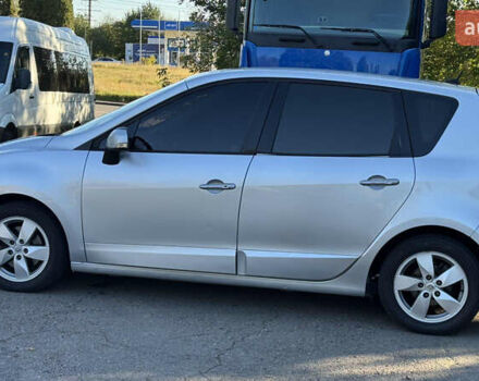 Серый Рено Сценик, объемом двигателя 2 л и пробегом 272 тыс. км за 6800 $, фото 5 на Automoto.ua