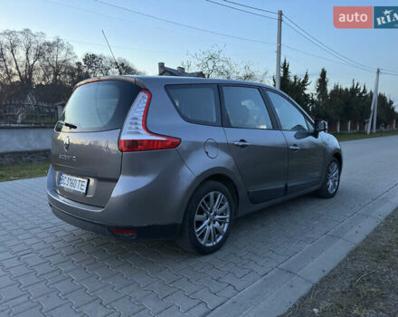 Серый Рено Сценик, объемом двигателя 1.5 л и пробегом 241 тыс. км за 5950 $, фото 6 на Automoto.ua