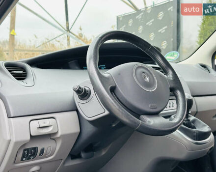 Серый Рено Сценик, объемом двигателя 1.6 л и пробегом 540 тыс. км за 6900 $, фото 14 на Automoto.ua