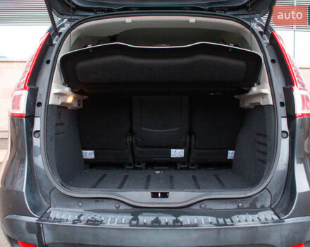 Серый Рено Сценик, объемом двигателя 2 л и пробегом 130 тыс. км за 8200 $, фото 37 на Automoto.ua