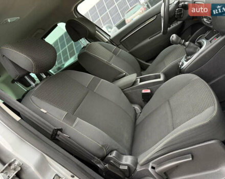 Серый Рено Сценик, объемом двигателя 1.6 л и пробегом 196 тыс. км за 6700 $, фото 96 на Automoto.ua