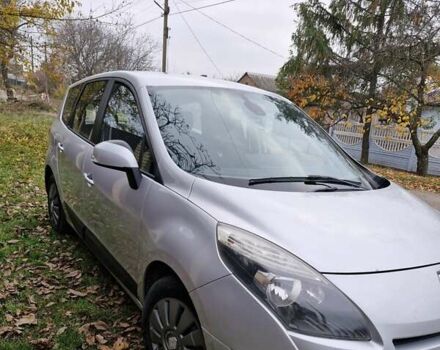 Серый Рено Сценик, объемом двигателя 1.46 л и пробегом 290 тыс. км за 6300 $, фото 1 на Automoto.ua