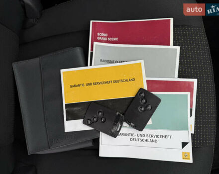 Серый Рено Сценик, объемом двигателя 1.6 л и пробегом 196 тыс. км за 6700 $, фото 120 на Automoto.ua