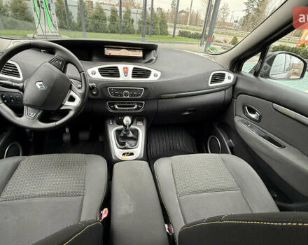 Сірий Рено Сценік, об'ємом двигуна 1.6 л та пробігом 176 тис. км за 7250 $, фото 11 на Automoto.ua