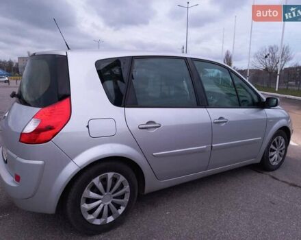 Серый Рено Сценик, объемом двигателя 2 л и пробегом 220 тыс. км за 6400 $, фото 2 на Automoto.ua