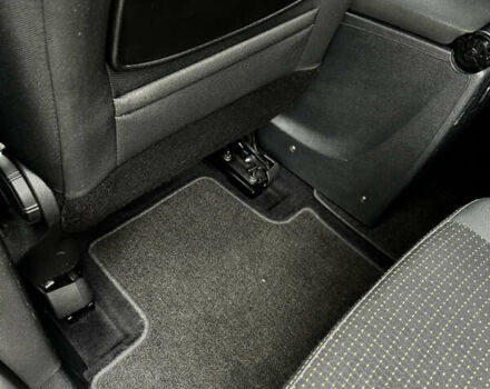 Серый Рено Сценик, объемом двигателя 2 л и пробегом 272 тыс. км за 6800 $, фото 37 на Automoto.ua