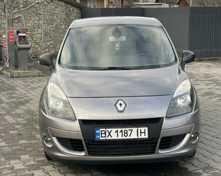 Сірий Рено Сценік, об'ємом двигуна 1.46 л та пробігом 290 тис. км за 5499 $, фото 1 на Automoto.ua
