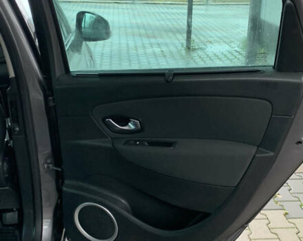 Серый Рено Сценик, объемом двигателя 1.6 л и пробегом 214 тыс. км за 7350 $, фото 45 на Automoto.ua