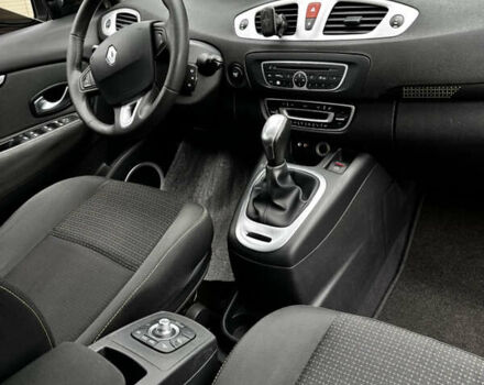 Серый Рено Сценик, объемом двигателя 2 л и пробегом 272 тыс. км за 6800 $, фото 25 на Automoto.ua