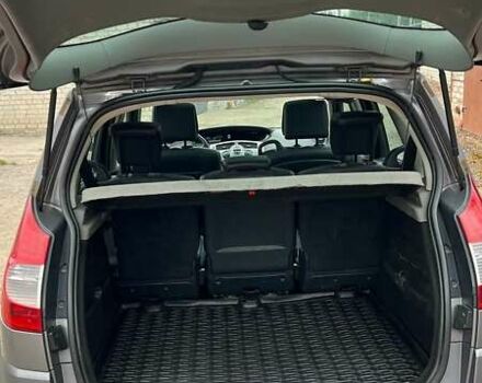 Сірий Рено Сценік, об'ємом двигуна 1.5 л та пробігом 390 тис. км за 5500 $, фото 7 на Automoto.ua