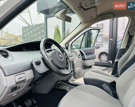 Серый Рено Сценик, объемом двигателя 1.6 л и пробегом 540 тыс. км за 6900 $, фото 13 на Automoto.ua