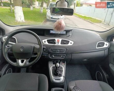 Сірий Рено Сценік, об'ємом двигуна 1.87 л та пробігом 225 тис. км за 7300 $, фото 32 на Automoto.ua