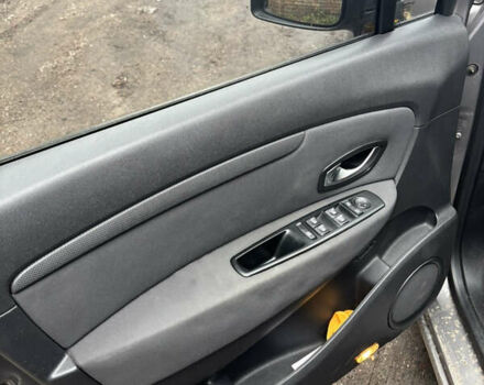 Серый Рено Сценик, объемом двигателя 1.87 л и пробегом 320 тыс. км за 6300 $, фото 8 на Automoto.ua