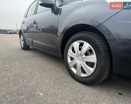 Серый Рено Сценик, объемом двигателя 1.6 л и пробегом 218 тыс. км за 7800 $, фото 26 на Automoto.ua