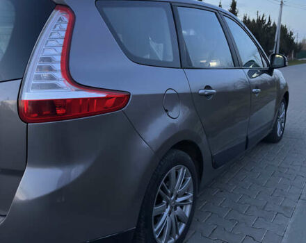 Серый Рено Сценик, объемом двигателя 1.5 л и пробегом 241 тыс. км за 5950 $, фото 8 на Automoto.ua