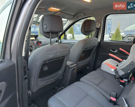 Серый Рено Сценик, объемом двигателя 1.46 л и пробегом 160 тыс. км за 6300 $, фото 10 на Automoto.ua