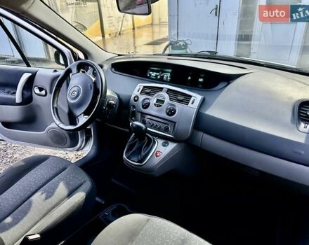 Серый Рено Сценик, объемом двигателя 1.6 л и пробегом 228 тыс. км за 5450 $, фото 21 на Automoto.ua