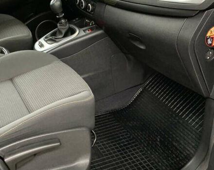 Серый Рено Сценик, объемом двигателя 1.6 л и пробегом 214 тыс. км за 7350 $, фото 59 на Automoto.ua