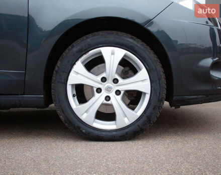 Серый Рено Сценик, объемом двигателя 2 л и пробегом 130 тыс. км за 8200 $, фото 8 на Automoto.ua