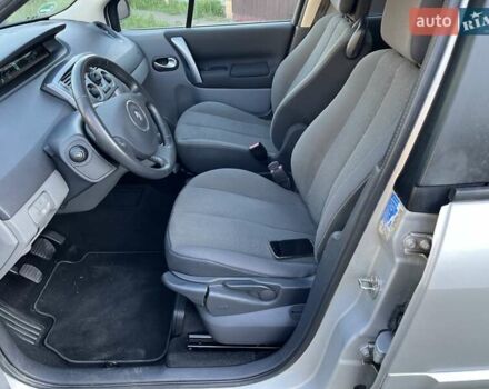 Рено Сценик 2009 в Харькове на Automoto.ua Серый Рено Сценик, объемом двигателя 0 л и пробегом 239 тыс. км за 6800 $, фото 11 на Automoto.ua