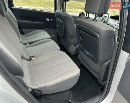 Сірий Рено Сценік, об'ємом двигуна 1.6 л та пробігом 229 тис. км за 5100 $, фото 20 на Automoto.ua