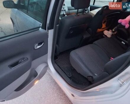 Серый Рено Сценик, объемом двигателя 2 л и пробегом 220 тыс. км за 6400 $, фото 17 на Automoto.ua