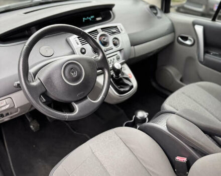 Рено Сценік 2009 у Луцьку на Automoto.ua Сірий Рено Сценік, об'ємом двигуна 1.6 л та пробігом 210 тис. км за 5400 $, фото 4 на Automoto.ua