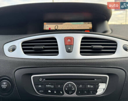 Сірий Рено Сценік, об'ємом двигуна 1.4 л та пробігом 176 тис. км за 7300 $, фото 17 на Automoto.ua