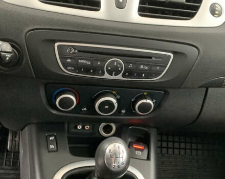 Серый Рено Сценик, объемом двигателя 1.6 л и пробегом 214 тыс. км за 7350 $, фото 41 на Automoto.ua