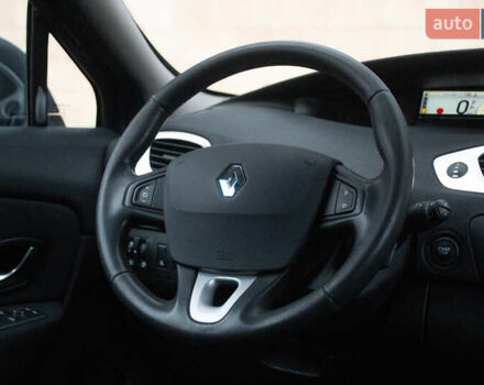 Серый Рено Сценик, объемом двигателя 2 л и пробегом 130 тыс. км за 8200 $, фото 17 на Automoto.ua