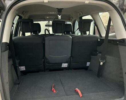 Серый Рено Сценик, объемом двигателя 1.5 л и пробегом 241 тыс. км за 5950 $, фото 24 на Automoto.ua