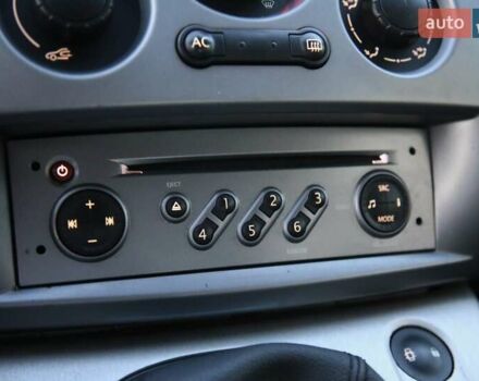 Серый Рено Сценик, объемом двигателя 1.5 л и пробегом 211 тыс. км за 6300 $, фото 16 на Automoto.ua