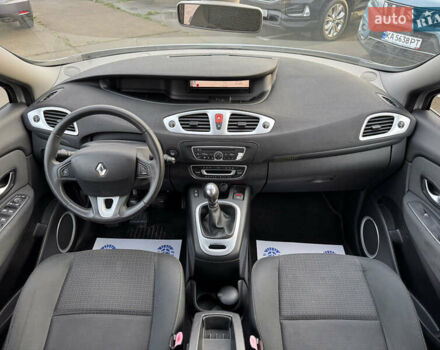 Сірий Рено Сценік, об'ємом двигуна 1.4 л та пробігом 176 тис. км за 7300 $, фото 14 на Automoto.ua
