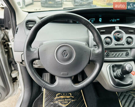 Серый Рено Сценик, объемом двигателя 1.6 л и пробегом 540 тыс. км за 6900 $, фото 26 на Automoto.ua
