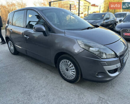 Серый Рено Сценик, объемом двигателя 1.46 л и пробегом 265 тыс. км за 4950 $, фото 2 на Automoto.ua