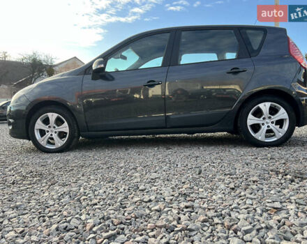 Сірий Рено Сценік, об'ємом двигуна 1.6 л та пробігом 237 тис. км за 7650 $, фото 7 на Automoto.ua