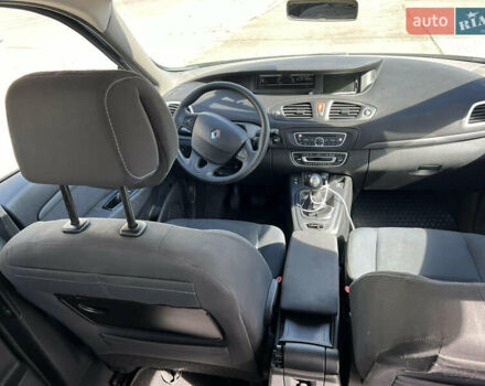 Серый Рено Сценик, объемом двигателя 1.5 л и пробегом 295 тыс. км за 5800 $, фото 4 на Automoto.ua