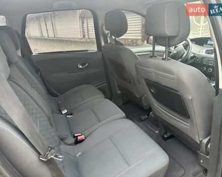 Сірий Рено Сценік, об'ємом двигуна 1.46 л та пробігом 271 тис. км за 4750 $, фото 9 на Automoto.ua