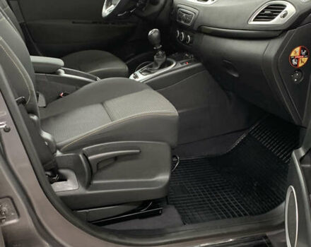 Серый Рено Сценик, объемом двигателя 1.6 л и пробегом 214 тыс. км за 7350 $, фото 61 на Automoto.ua