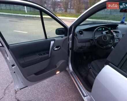 Серый Рено Сценик, объемом двигателя 2 л и пробегом 220 тыс. км за 6400 $, фото 15 на Automoto.ua