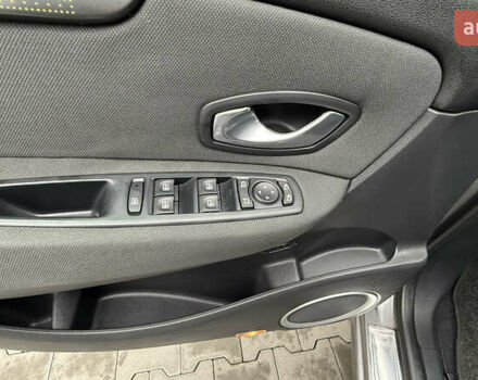 Сірий Рено Сценік, об'ємом двигуна 1.6 л та пробігом 176 тис. км за 7250 $, фото 23 на Automoto.ua