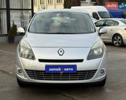 Сірий Рено Сценік, об'ємом двигуна 1.4 л та пробігом 176 тис. км за 7300 $, фото 1 на Automoto.ua