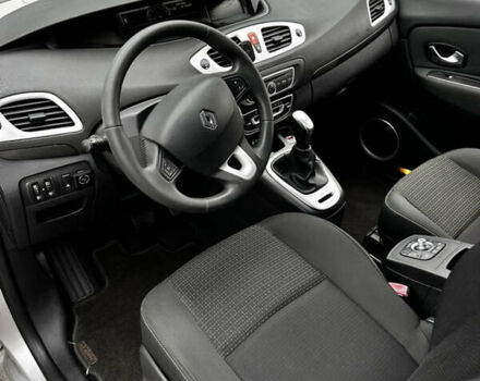 Серый Рено Сценик, объемом двигателя 2 л и пробегом 272 тыс. км за 6800 $, фото 15 на Automoto.ua