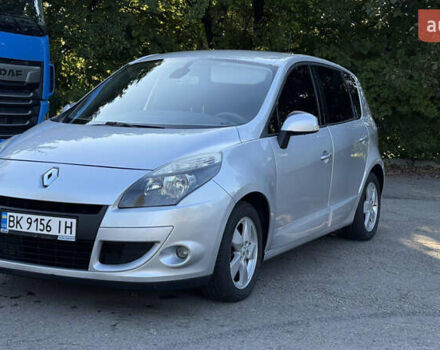 Серый Рено Сценик, объемом двигателя 2 л и пробегом 272 тыс. км за 6800 $, фото 3 на Automoto.ua