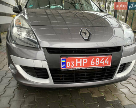 Серый Рено Сценик, объемом двигателя 1.6 л и пробегом 214 тыс. км за 7350 $, фото 13 на Automoto.ua