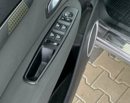 Серый Рено Сценик, объемом двигателя 1.6 л и пробегом 214 тыс. км за 7350 $, фото 38 на Automoto.ua