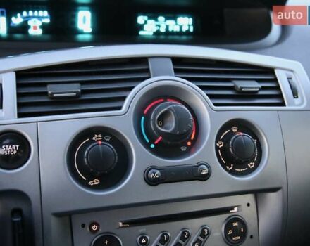 Серый Рено Сценик, объемом двигателя 1.5 л и пробегом 211 тыс. км за 6300 $, фото 15 на Automoto.ua