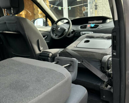 Серый Рено Сценик, объемом двигателя 1.5 л и пробегом 241 тыс. км за 5950 $, фото 16 на Automoto.ua