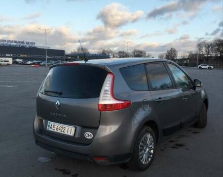 Серый Рено Сценик, объемом двигателя 1.5 л и пробегом 236 тыс. км за 7000 $, фото 1 на Automoto.ua