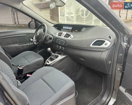 Серый Рено Сценик, объемом двигателя 1.5 л и пробегом 270 тыс. км за 4700 $, фото 7 на Automoto.ua